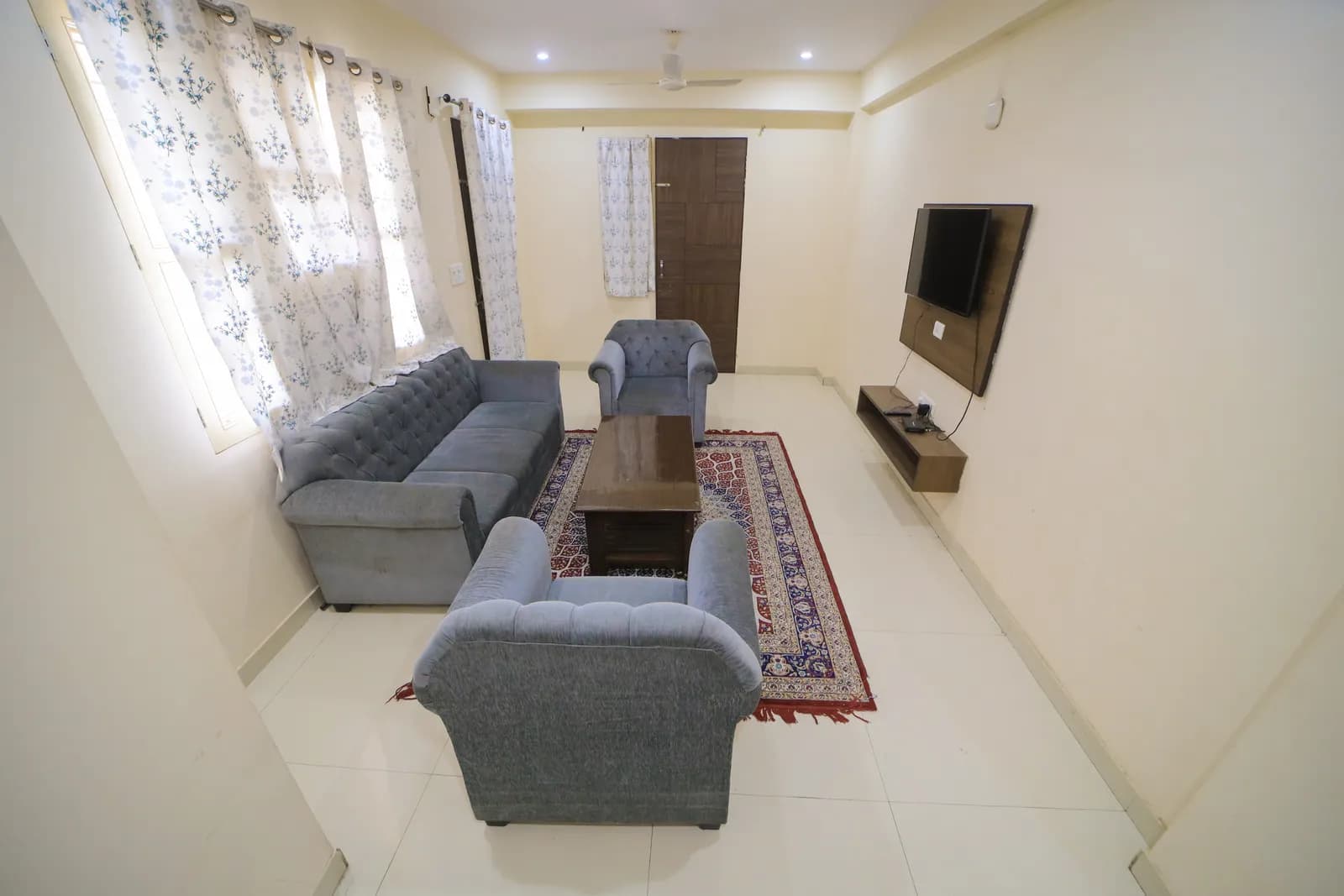 Cheelgadi suite living lounge seating in Jaipur